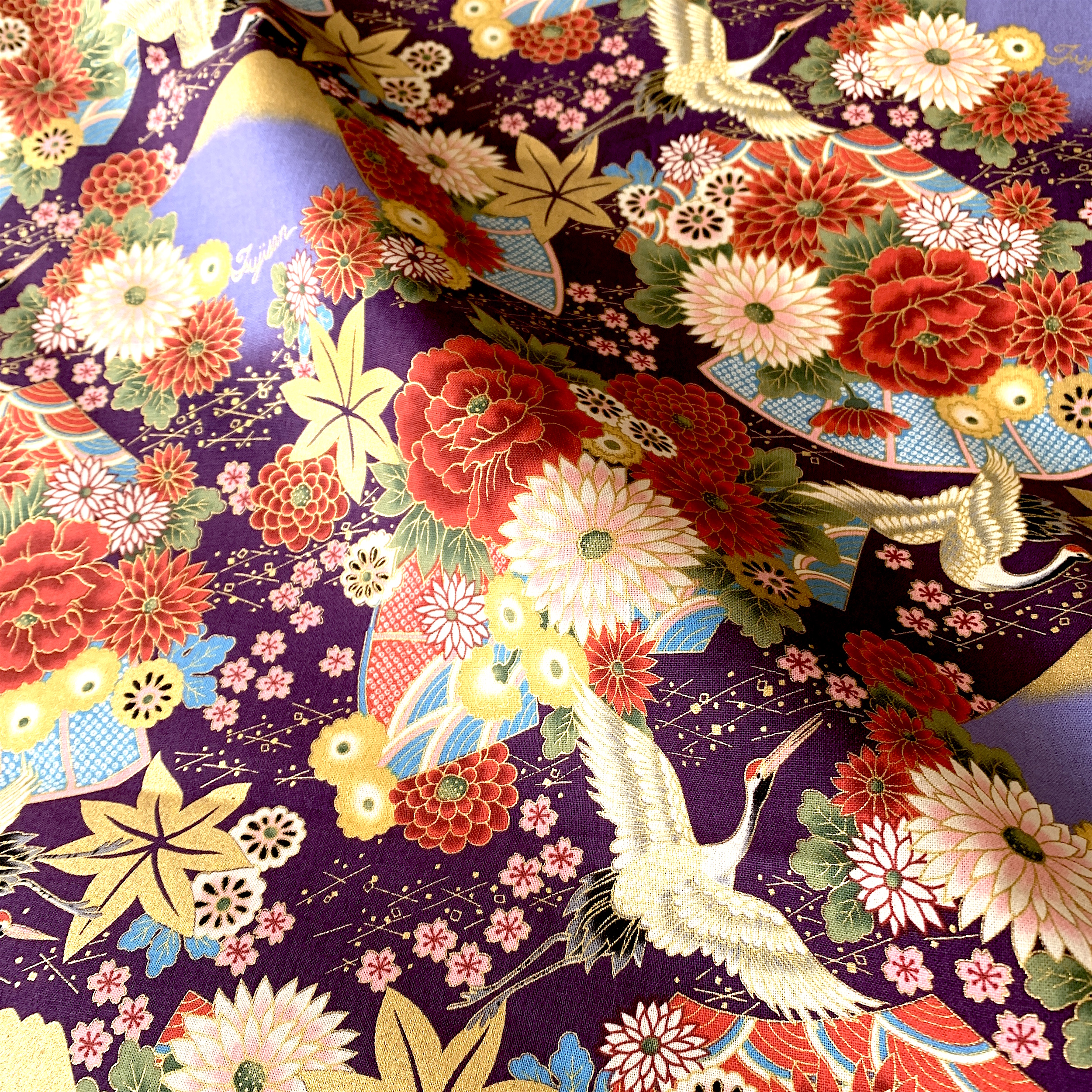  Tissu  japonais motif  traditionnel Grue fleurs et FUJI 